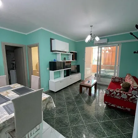 Anisa Apartment